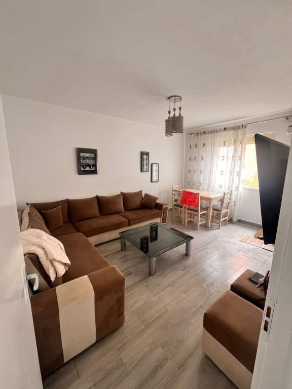 Apartament 1+1 per qera Ali Demi !