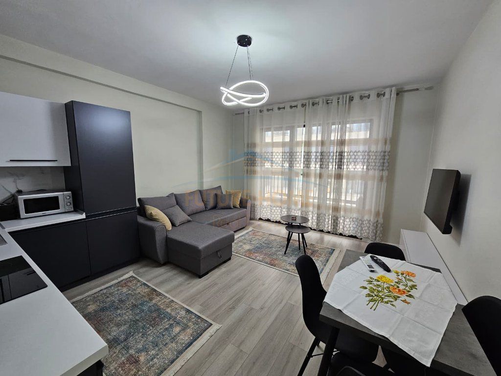 Qera, Apartament 2+1+2, Rruga e Durresit