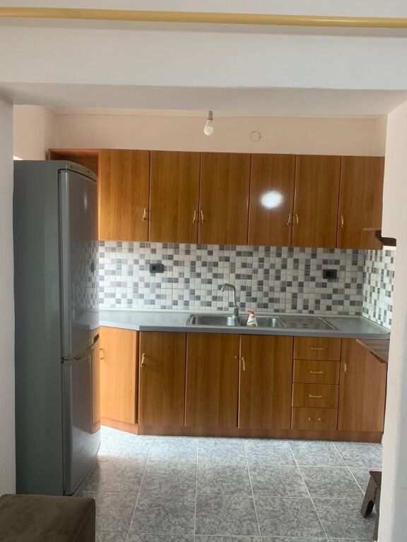 Appartamento 2+1 in affitto nel quartiere Kongresi i Elbasanit