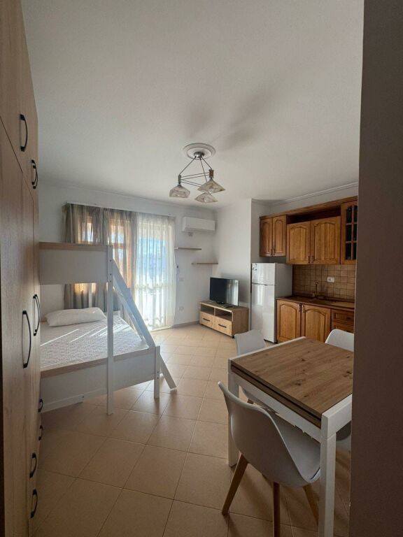 Studio apartment for rent in Brryli