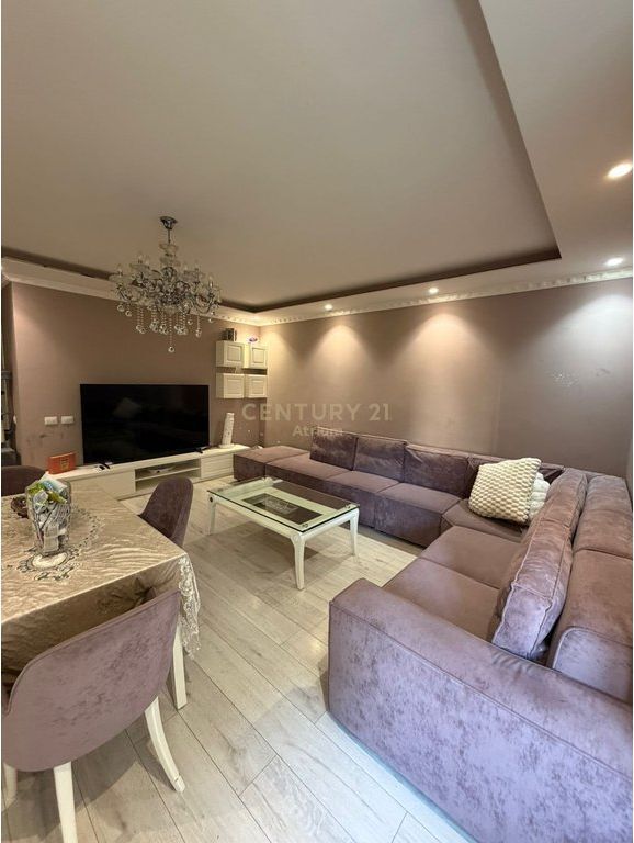 SHESIM APARTAMENT 3+1+2 NE KOMUNEN E PARISIT!!! 360,000 €