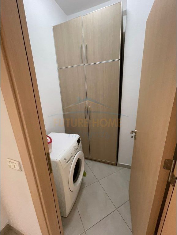 Rent, Apartment 2+1+2+parking space Paris Commune