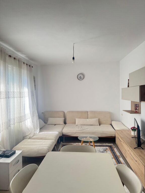 Apartment 1+1 for rent in Shkoze