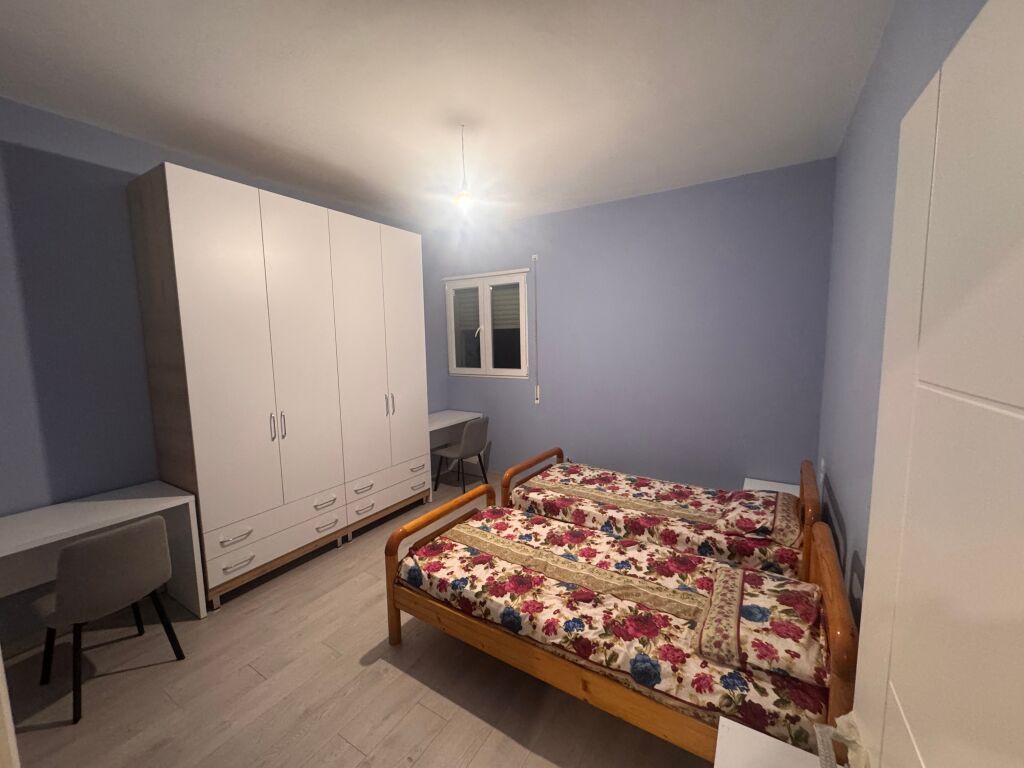 Appartamento 3+1 in affitto a Durrës per studentesse – condizioni molto buone