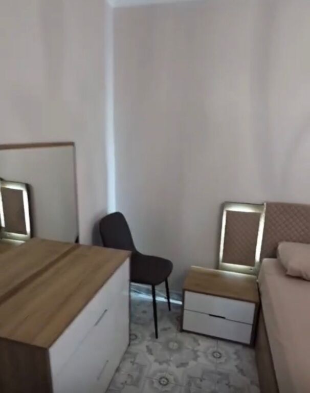 Apartament 1+1 prane Rruges se Elbasanit