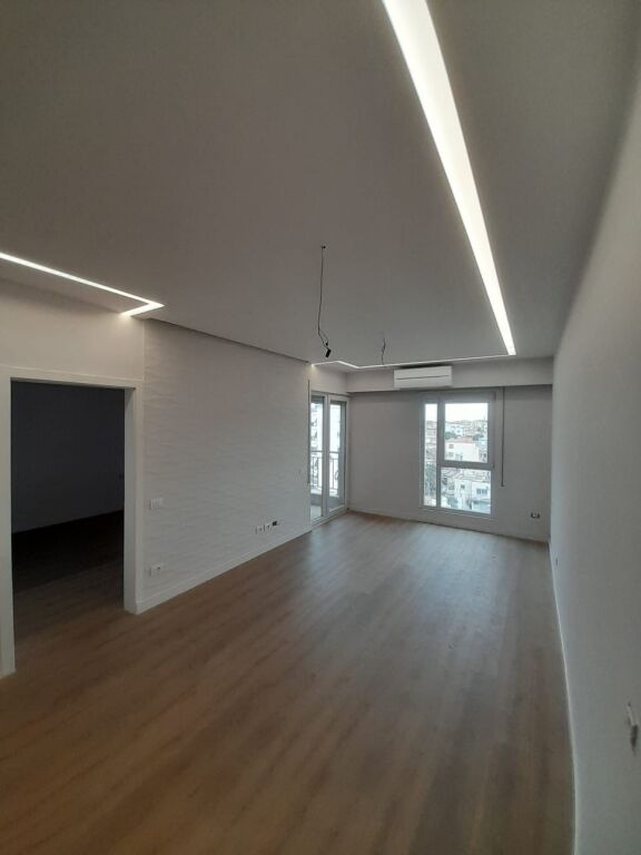 Apartment 2+1+ parking space for sale Red School !