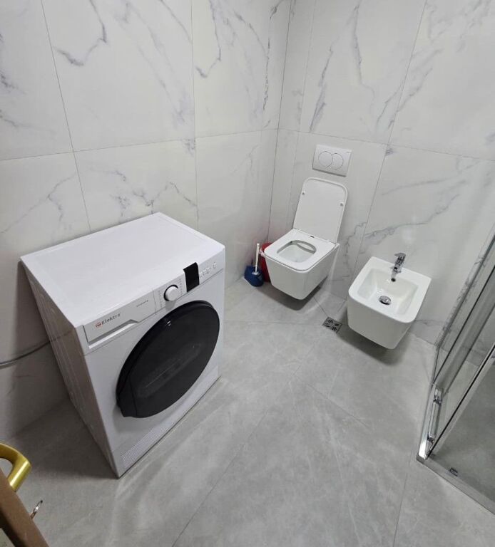 🏡 APARTAMENT 2+1 ME QIRA – Rruga e Kosovarëve