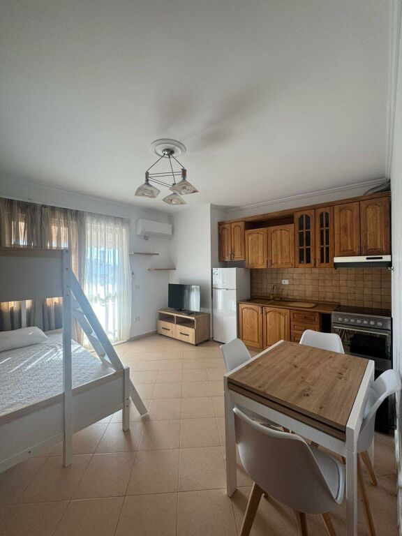 Studio apartment for rent in Brryli