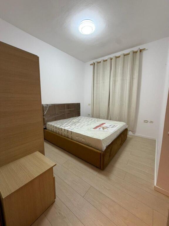📣 RENT Apartment 1+1 With Yard 📍 Kodra e Dielllit, Near Eleonora ✨   🏢 New Building  🪜 1st Floor (Residential)  🛋️ Furnished  👉 Condition  🔸 Family Clients  🔸 NO Pets  🔸 Notarial Contract   💶 Price 50,000 Leke (Gross)