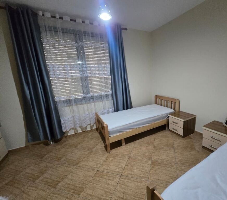 🏡 APARTAMENT 2+1 ME QIRA – Rruga e Kosovarëve