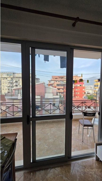 Apartment 1+1 for sale at the Overpass of the Paris Commune