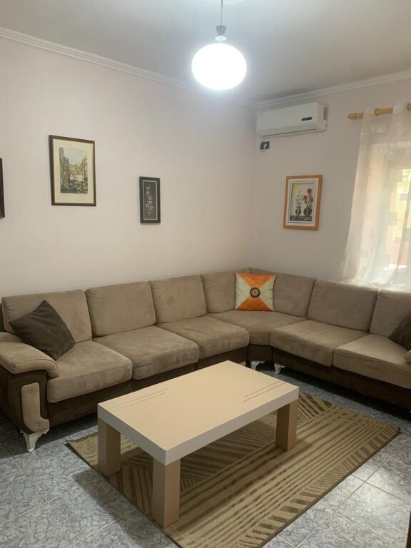 Appartamento 2+1 in affitto nel quartiere Kongresi i Elbasanit