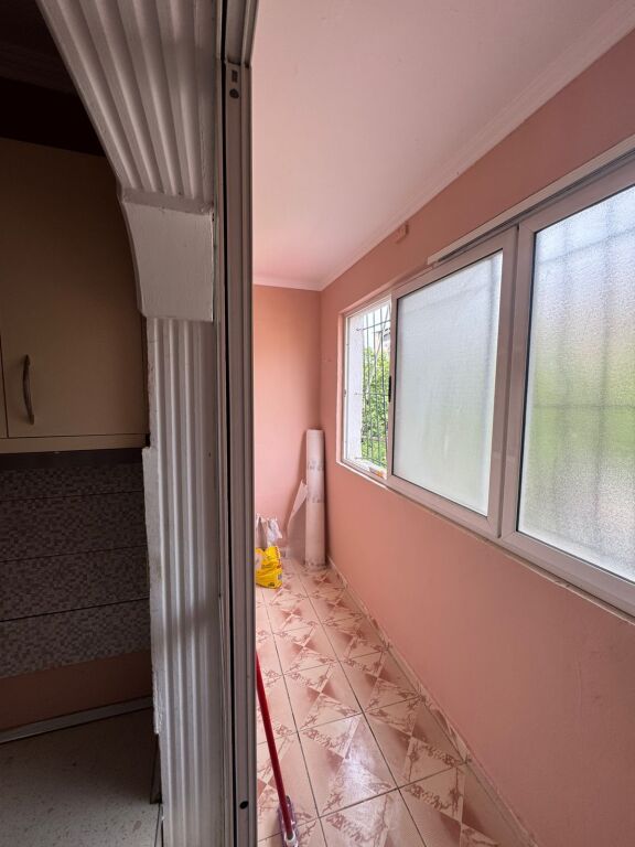 🏡 Shitet Apartament 1+1 – Irfan Tomini, Vasil Shanto