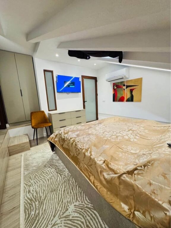 JEPET ME QIRA DUPLEX 1+1+2WC+ballkon - Rr. e Dibres, Tirane