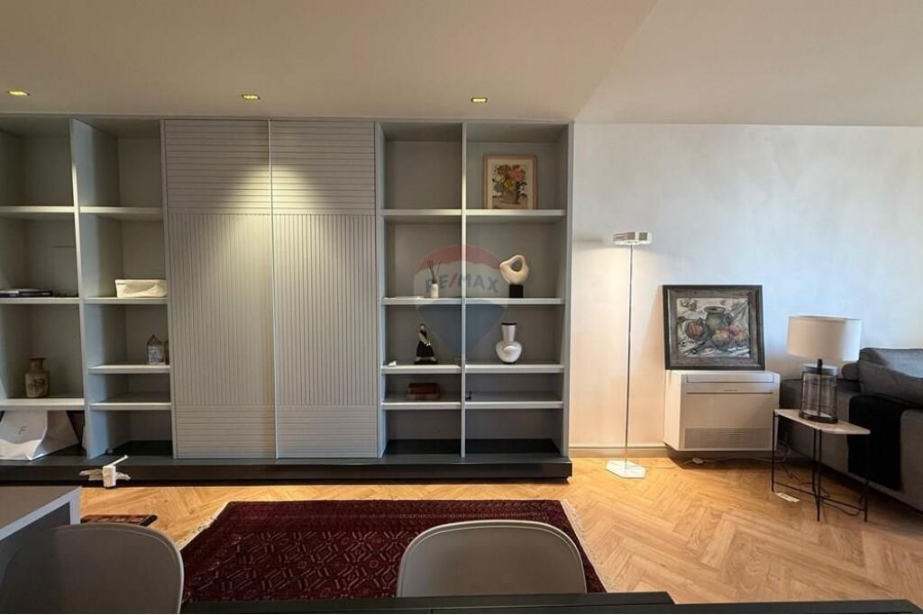 Luxury 2+1 apartment for sale on Elbasan Street near the American Embassy!