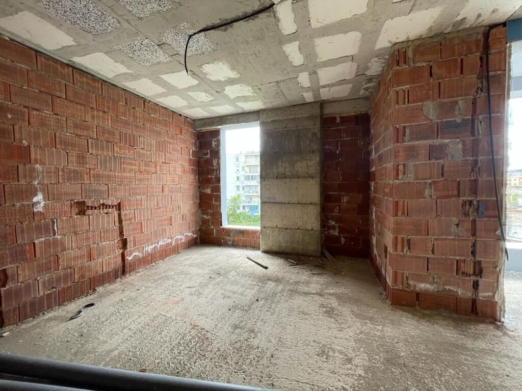 Shitet Apartament 2+1+2 ne Ali Dem