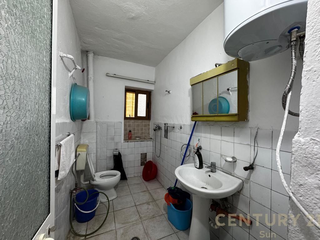 APARTMENT 3+1 FOR SALE AT MOZAIKU IN TIRANA