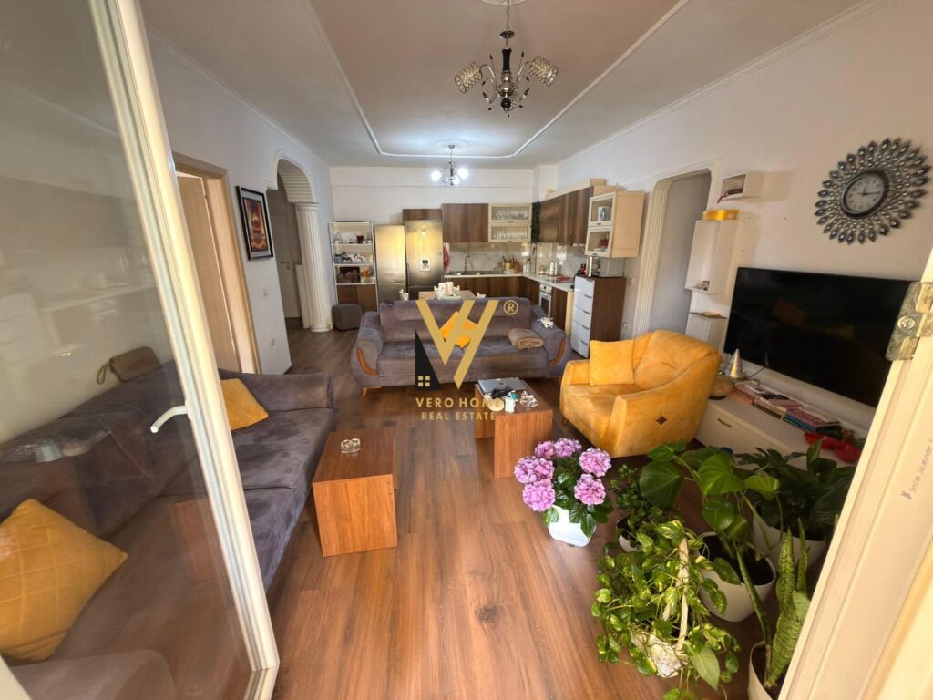 APARTMENT 3+1+2+BLK FOR RENT AT BOTANICAL GARDEN 700 EURO
