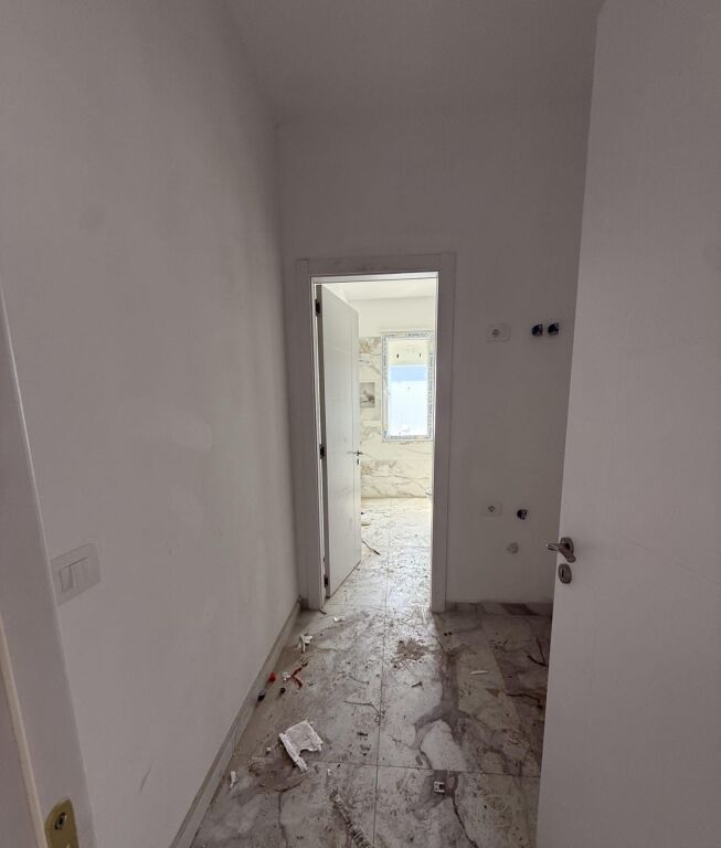 Apartament Okazion 2+1+2 në Kamëz