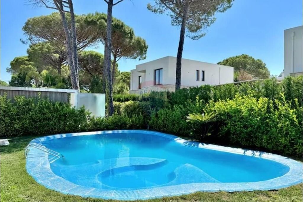 Vile me Pishine ne San Pietro Residence