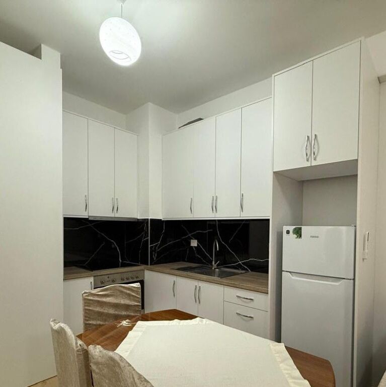 🏡 Appartamento 1+1 in affitto – Complesso Kadiu, Ali Demi 📍