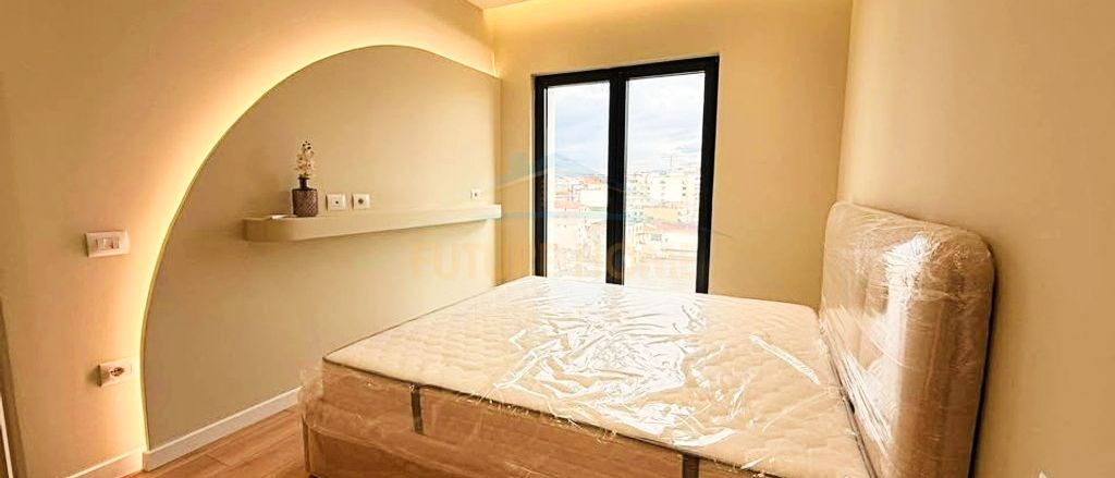 Qira, Apartament 1+1, Rruga e Barrikadave, Tiranë.