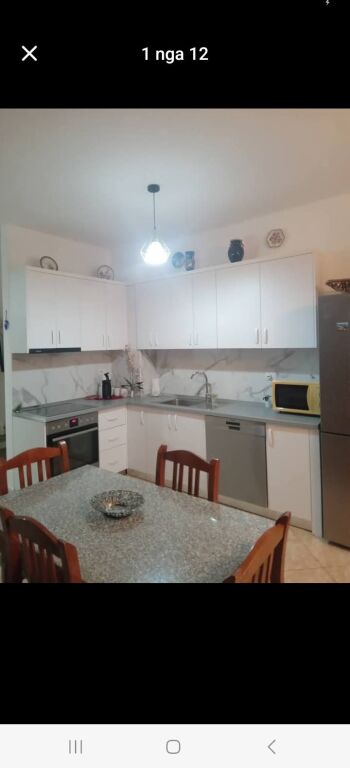🏡 In Affitto – Appartamento 2+1+2+2 al Porto, Vlorë 🌊✨
