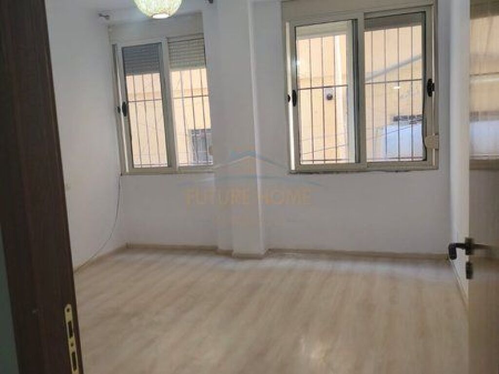 In vendita, Appartamento 2+1, Via 5 Maji, Tirana