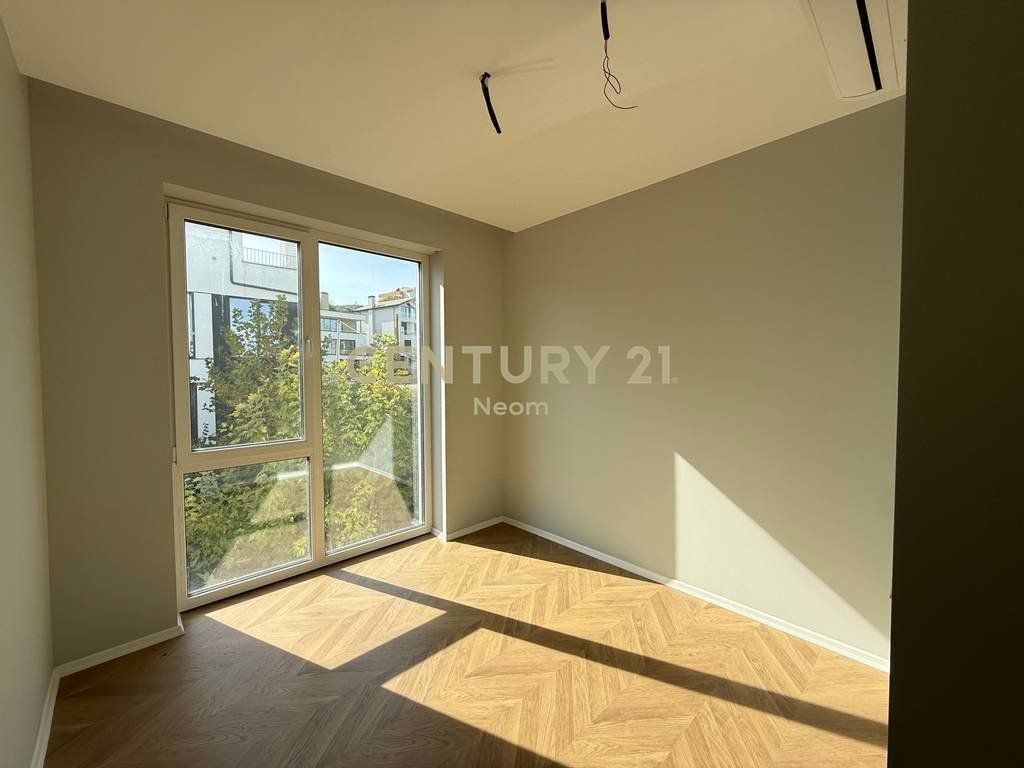 SHITET APARTAMENT 3+1+2 TE FOREST REZIDENC LIQENI I THATE