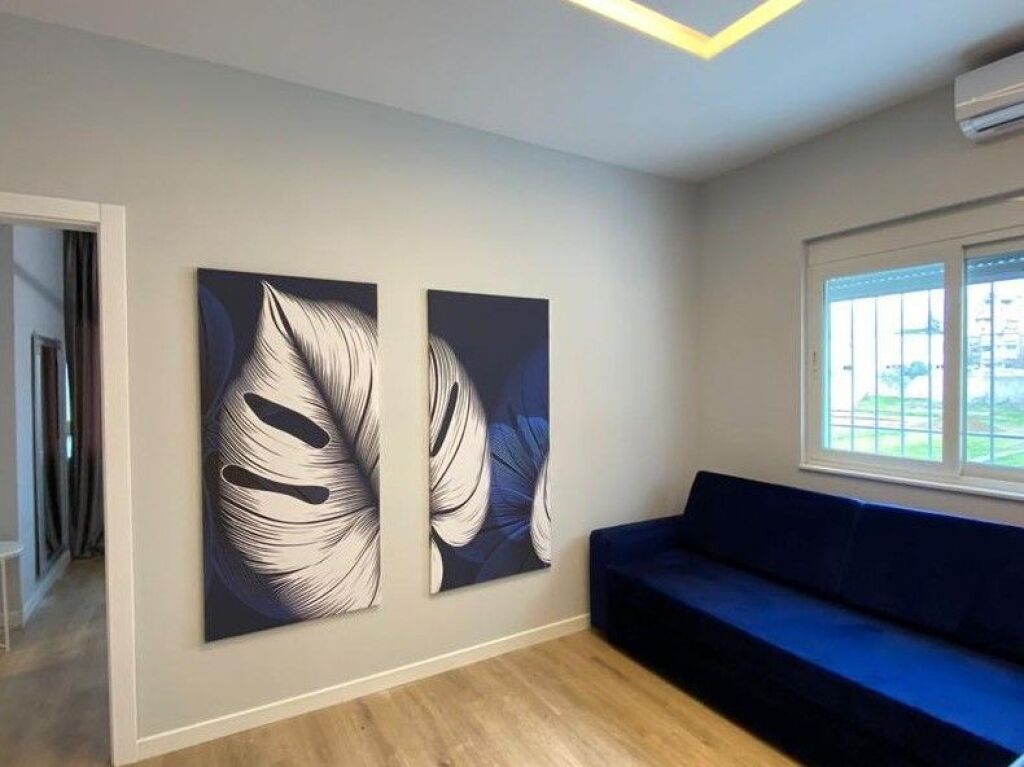 Jepet me qera apartament 1+1 tek 21 Dhjetori, pranë Fakultetit të Inxhinierisë së Ndërtimit 📍