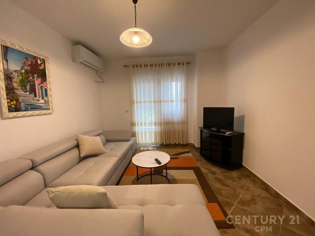 IN THE MUNICIPALITY OF PARIS WE RENT 1+1 APARTMENT