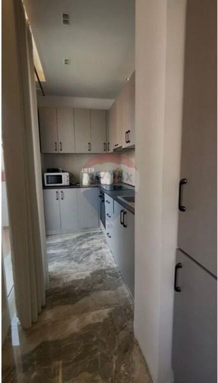 Apartament 1+1 me qira + parkim te Sima Com