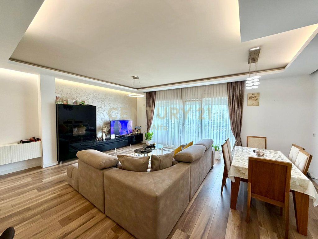 Apartament 2+1+2+Post Parkimi per shitje