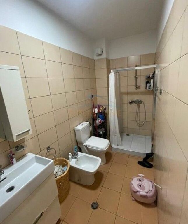 Shitet, Apartament 1+1, Materniteti Ri,Ali Demi​
