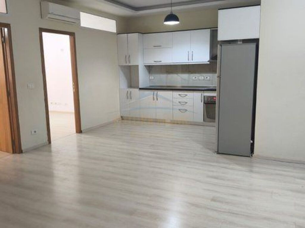In vendita, Appartamento 2+1, Via 5 Maji, Tirana