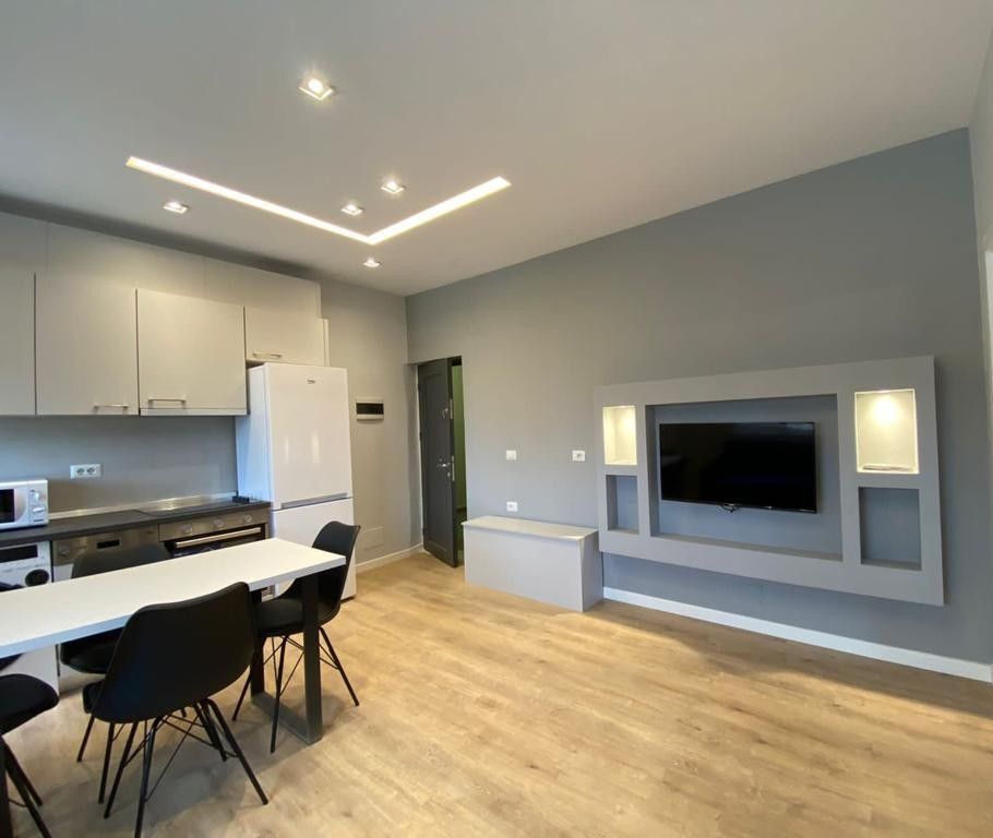 🏡✨ Appartamento 1+1 in affitto a 21 Dhjetori,