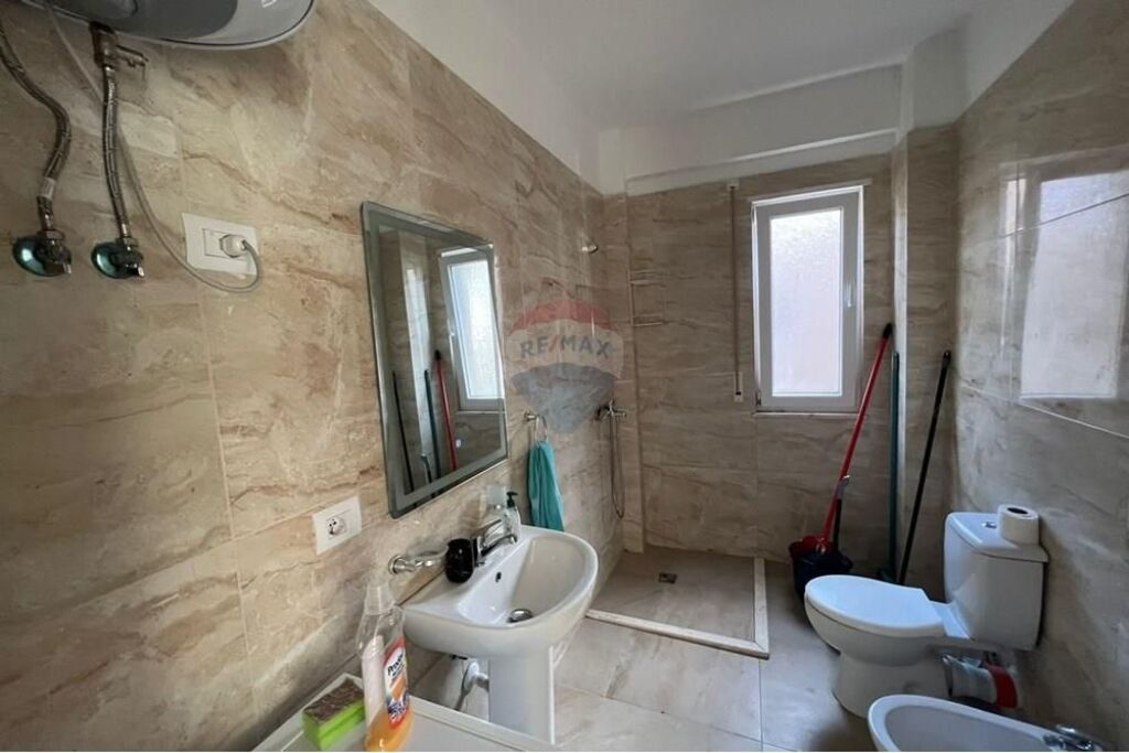 Apartment - For Sale - Gjiri i Lalzit, Durrës