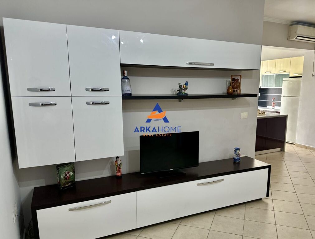 VENDESI APPARTAMENTO 2+1+2 BALCONI "FRESK" 180.000 EURO