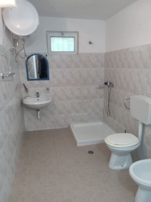 🏡 For Sale – Shitet Shtëpi Private 3+1 | Lagjja Muradije, Vlorë 🏡