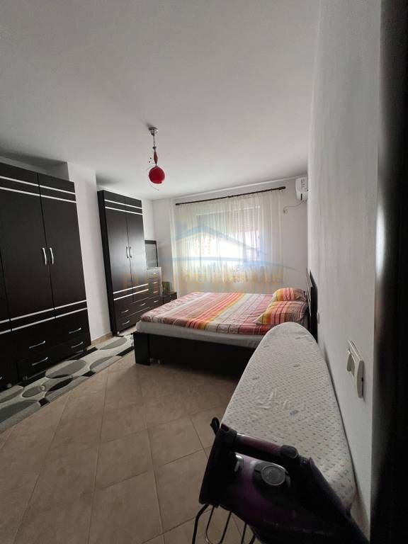Shitet, Apartament 1+1, Unaza e Re, Tiranë