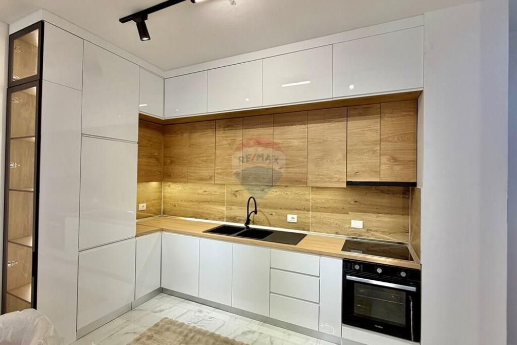 🏡 APARTMENT 2+1 FOR RENT 📍Kamez Near Ulliri