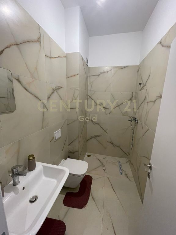 GIVES APARTMENT FOR OFFICE 2+1+2 AT ARLIS SQUARE 21!