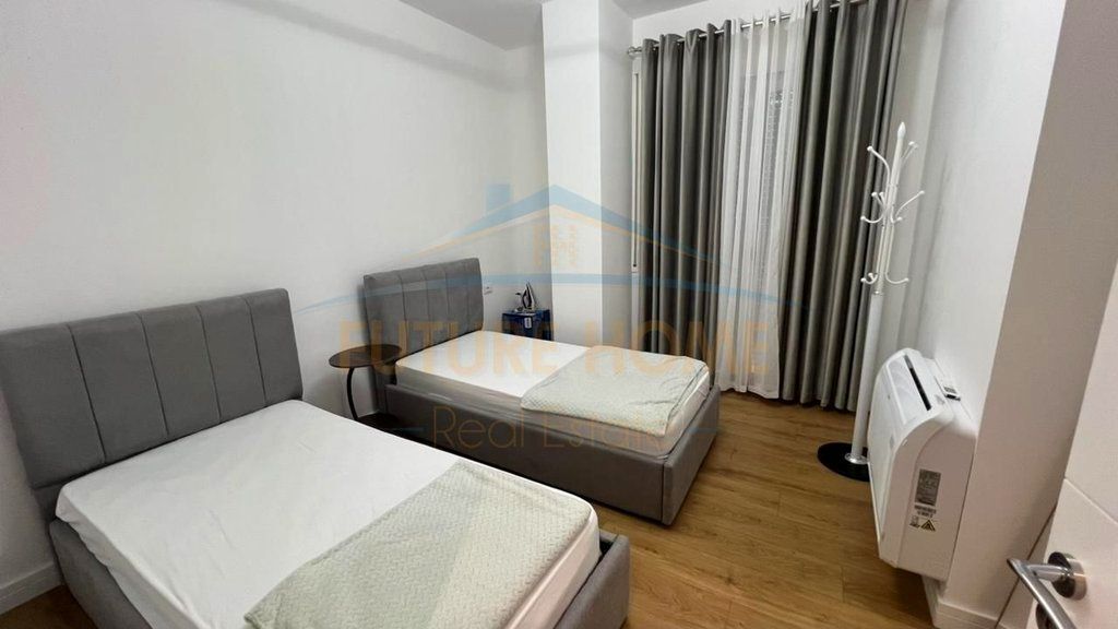 Rent, Apartment 2+1+2, 5 Maji Street, Tirana