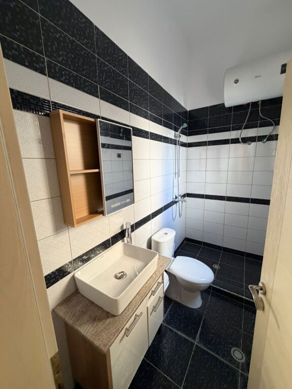 🏡 Apartment 2+1 for rent at Kodra e Diellit, near the Eleonora Kodra Foundation 📍