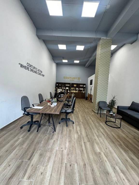 BUSINESS UNIT FOR RENT FOR OFFICE, FLOOR 0 NEAR THE CONSTRUCTION ENGINEERING!