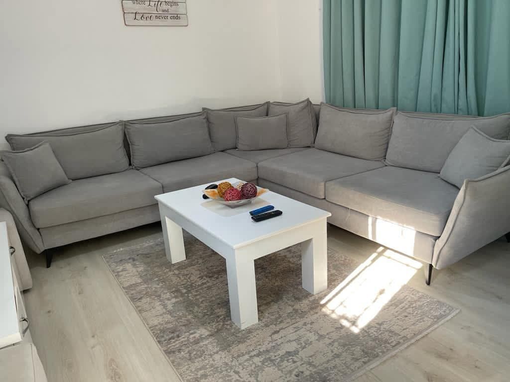 ME QERA SHTEPI PRIVATE 3+1 ME 3 VENDE PARKIMI - RR.ALI DEMI, TIRANE