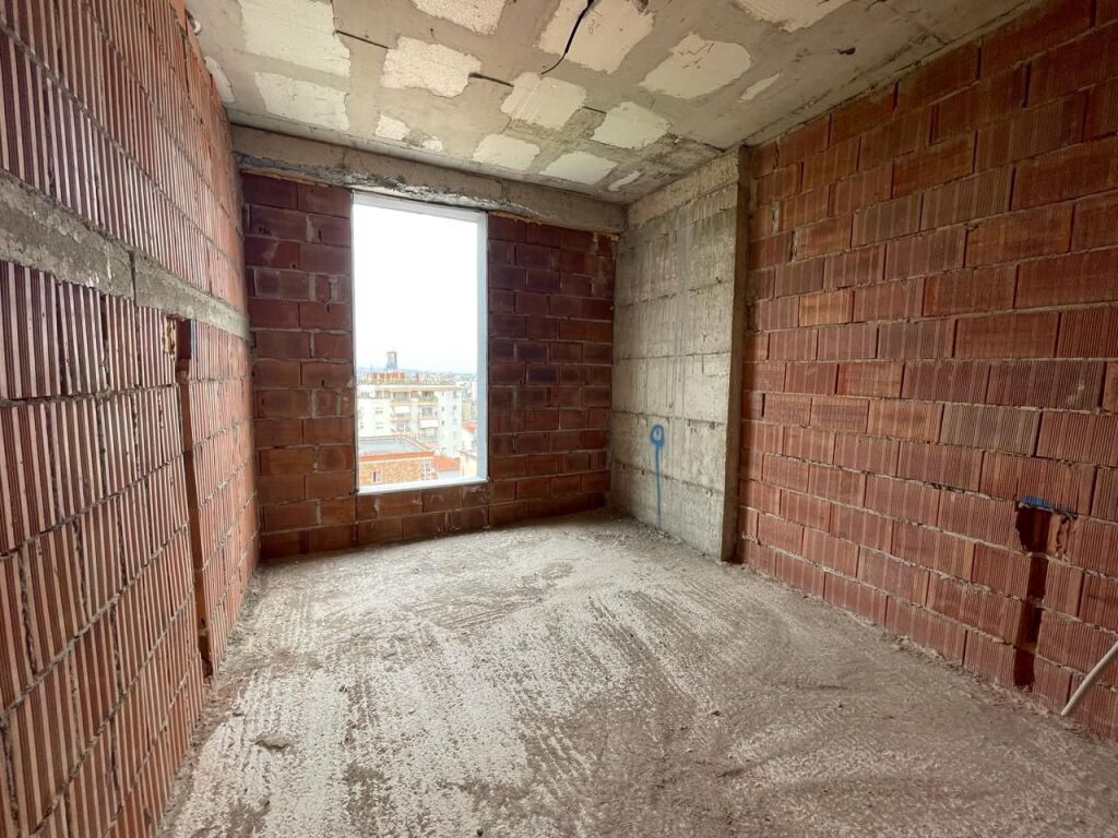 Shitet Apartament 2+1+2 ne Ali Dem