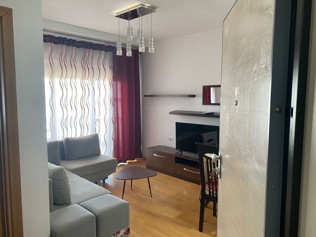 Apartament me qera 1+1 📍Xhamllik, ish Profarma