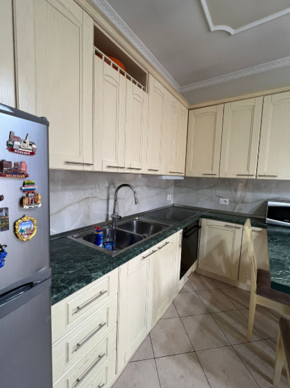✅ Apartment 2+1 for Rent – Irfan Tomini Street