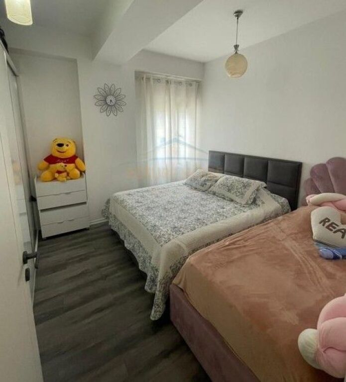 Shitet, Apartament 1+1, Materniteti Ri,Ali Demi​